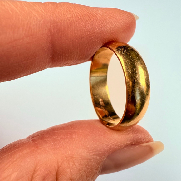 14K Solid Yellow Gold 5.25mm Wide Thick Band Unisex Stacker Ring - Picture 1 of 8